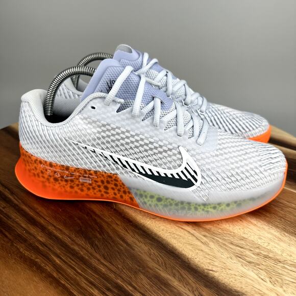 Nike Court Air Zoom Vapor 11 HC Tennis Olympic Safari Women's Size 9 FV1308-900 - Picture 1 of 9